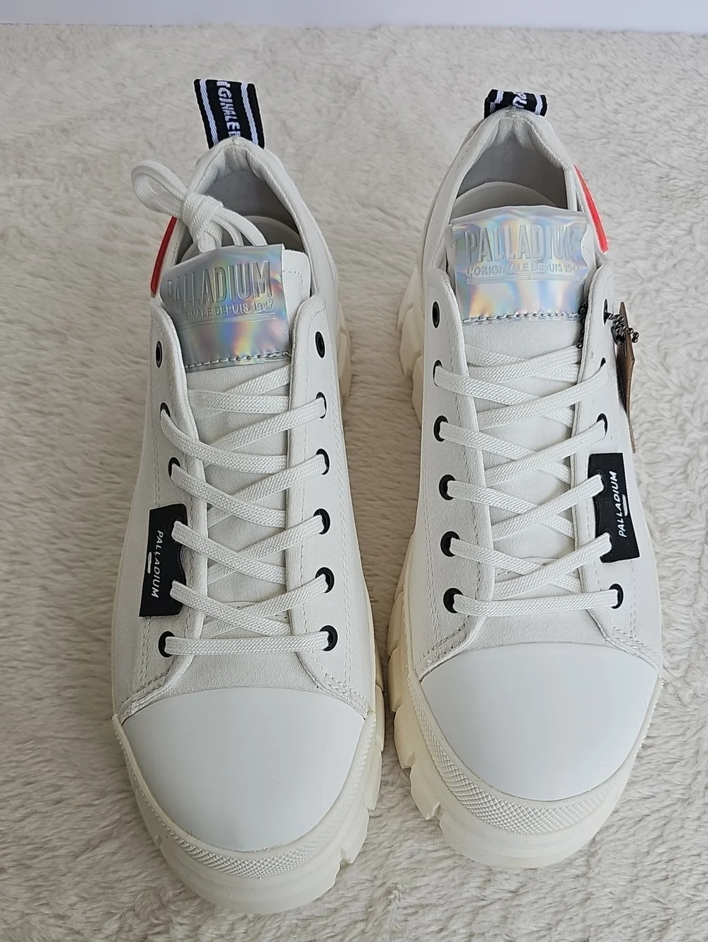 Palladium Revolt LO TX Platform Sneakers Star White Womens Size 10 NIB